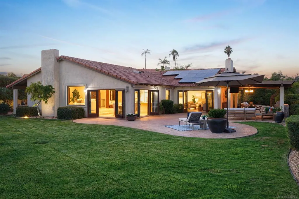 La Jolla, California 92037, United States, 4 Bedrooms Bedrooms, ,3 BathroomsBathrooms,Residential,Active,232657