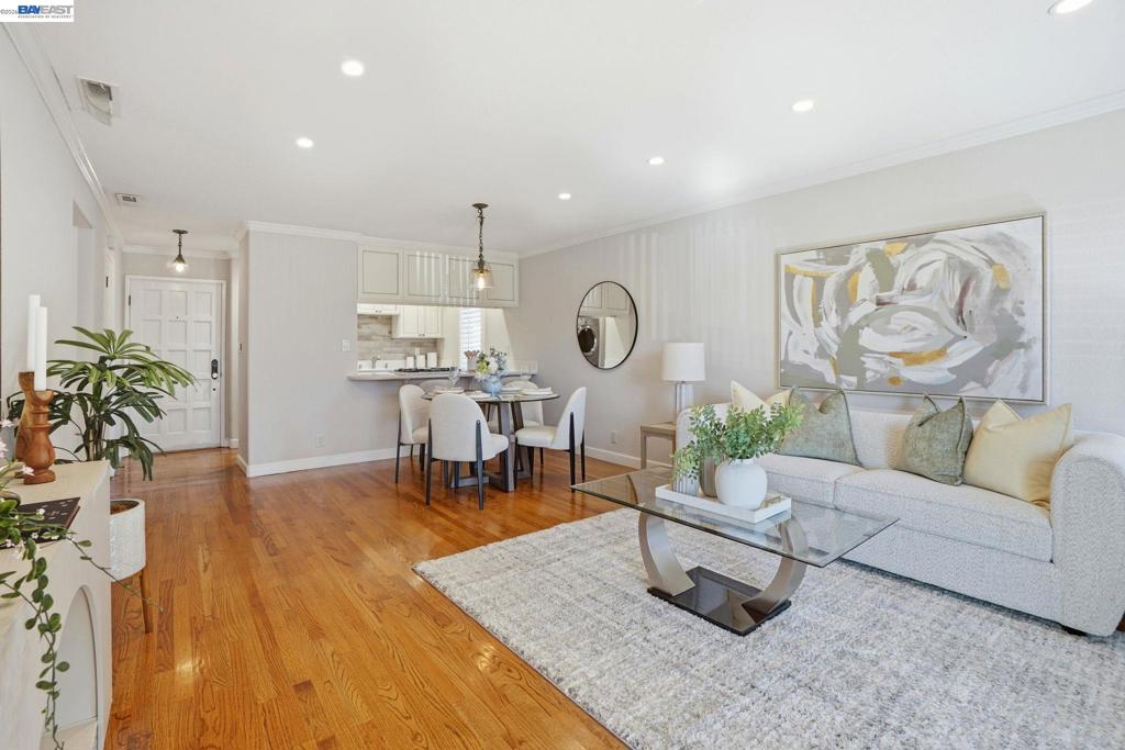 1945 Trinity Ave 1