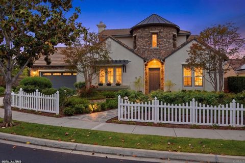 Property photo of 18342 Saint Etienne Ln, San Diego, CA 92128