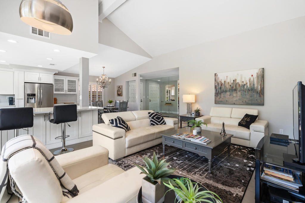 109 Juan Circle