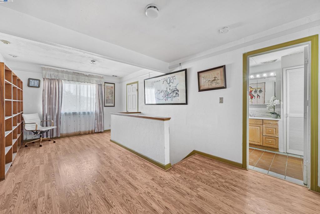 BROADMOOR - Residential