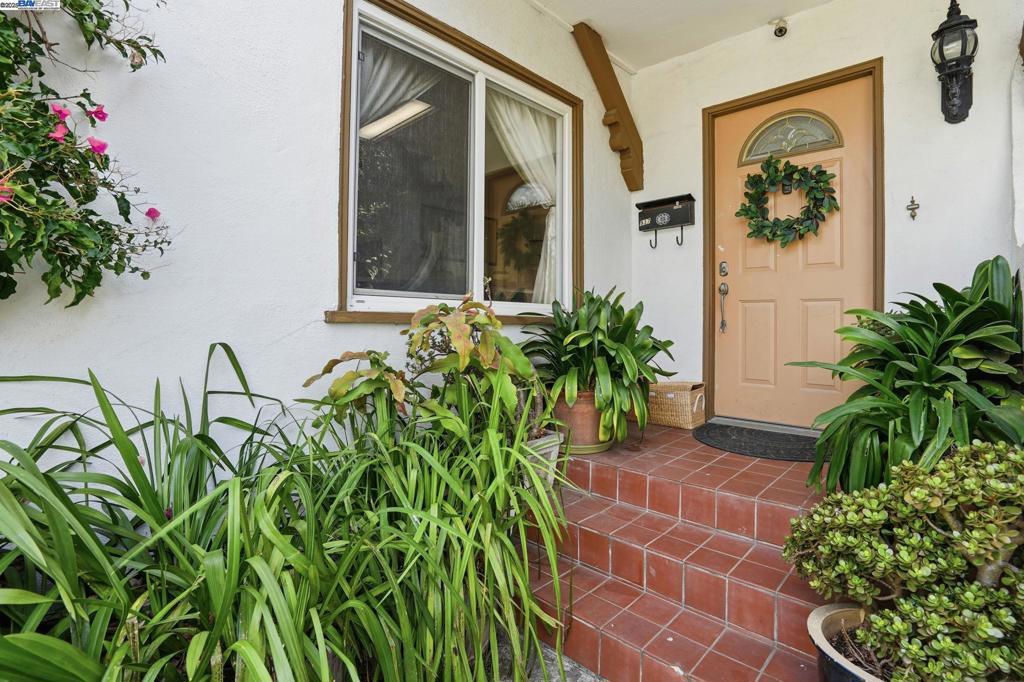 BROADMOOR - Residential