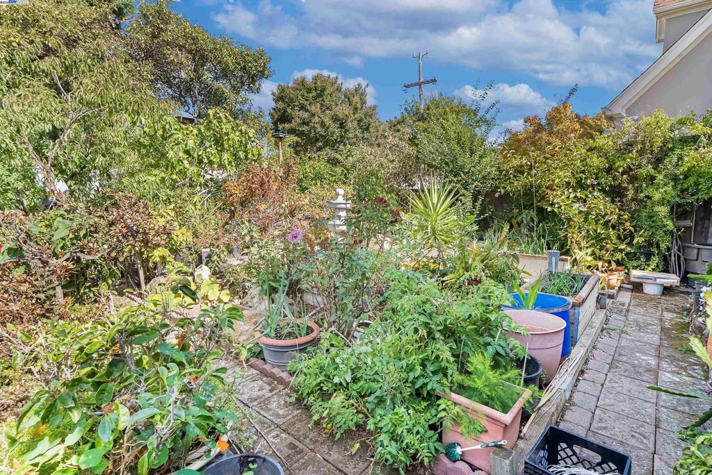 BROADMOOR - Residential