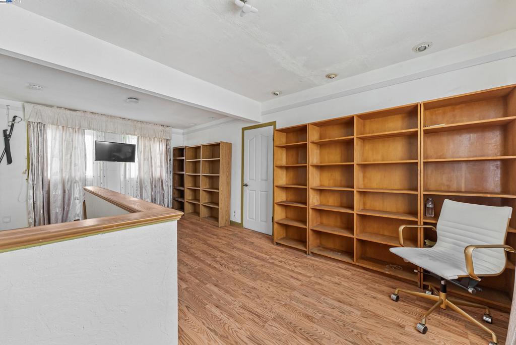 BROADMOOR - Residential