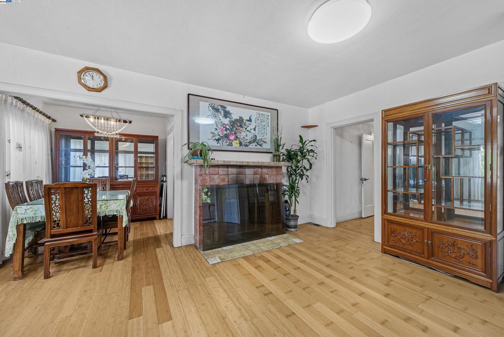 BROADMOOR - Residential