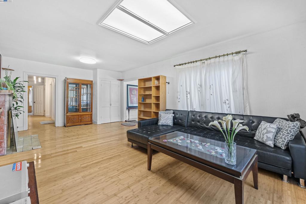 BROADMOOR - Residential