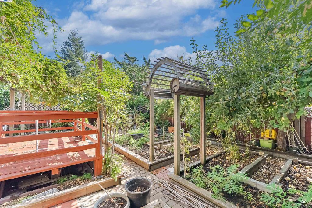 BROADMOOR - Residential