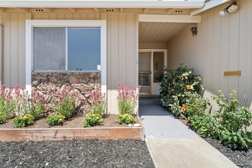 829 Almond Drive