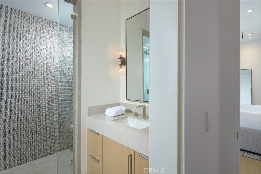 1201 Dolphin Terrace, Corona Del Mar CA 92625 - Photo 36