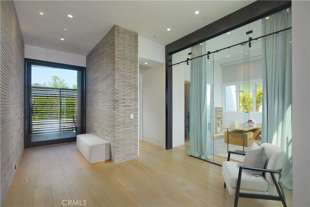 1201 Dolphin Terrace