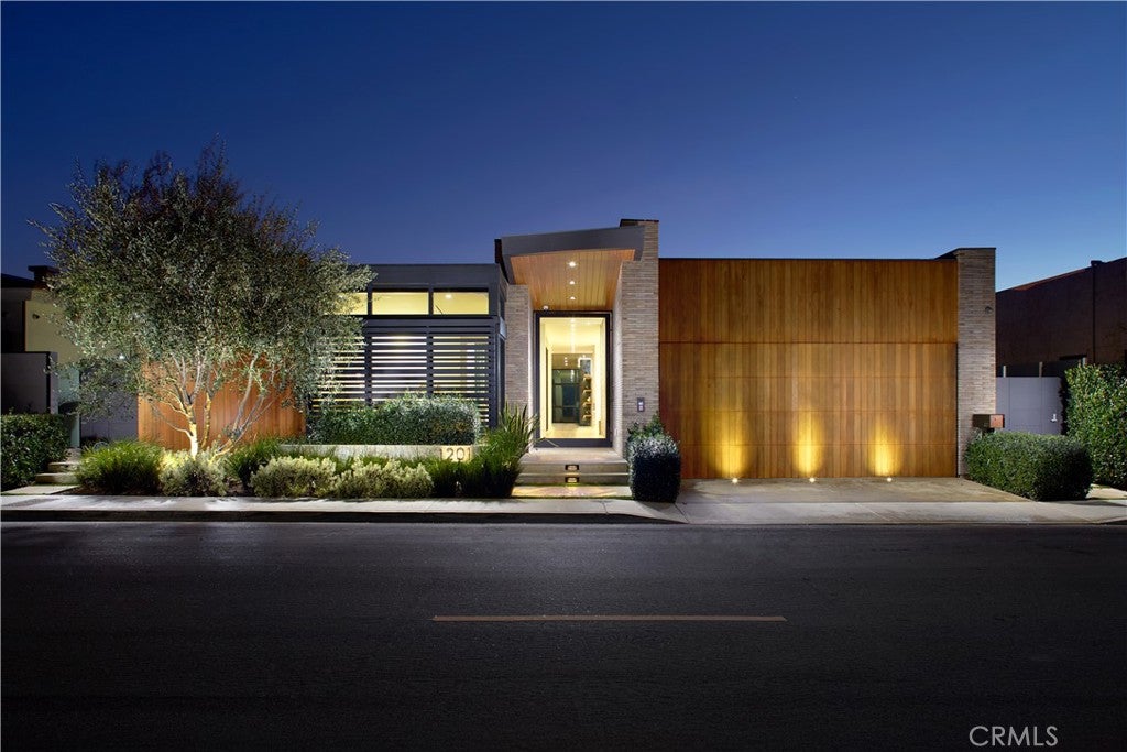 1201 Dolphin Terrace