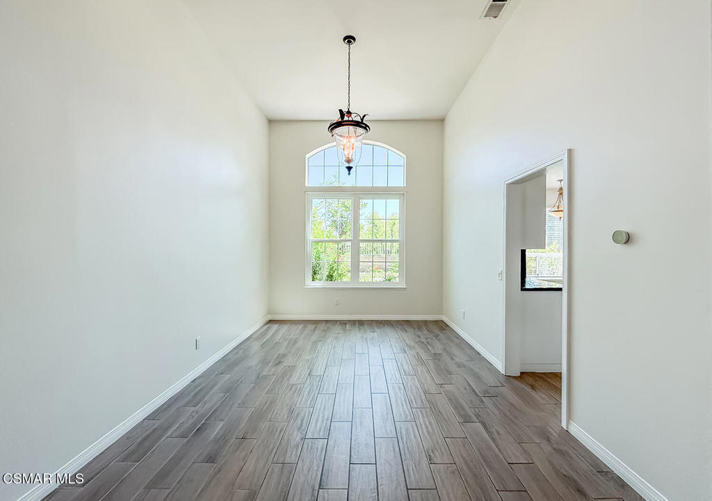 2350 Laurelwood Drive