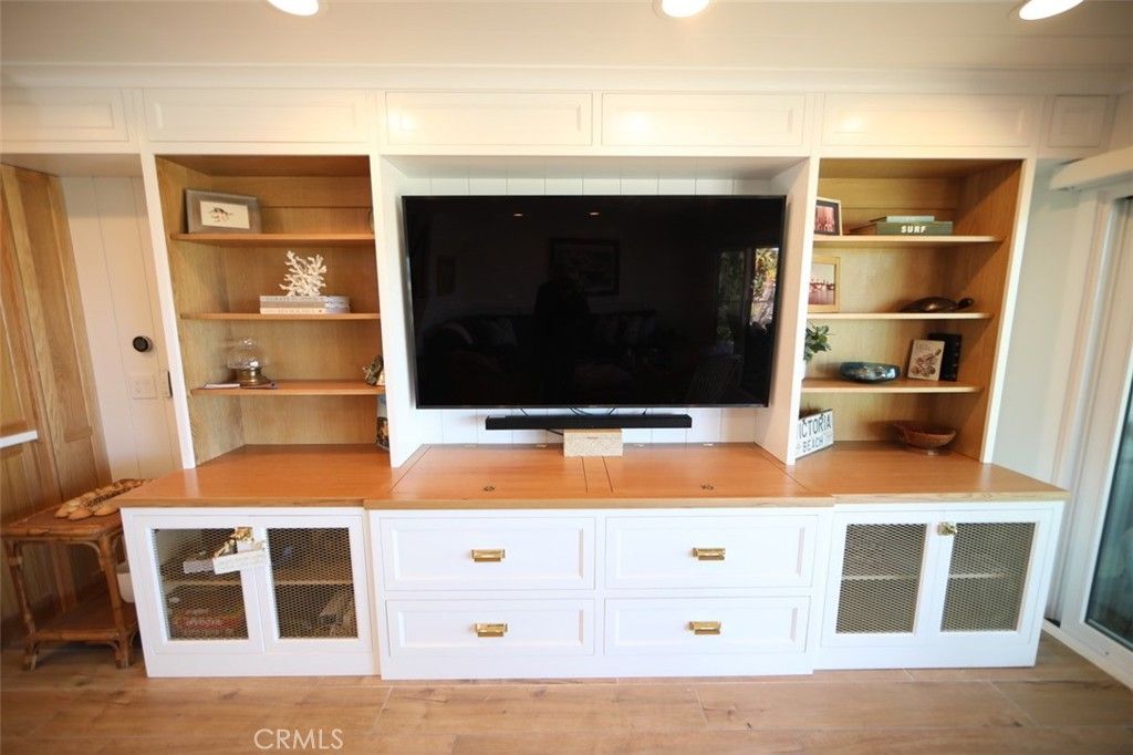 Photo of 22 Blue Lagoon, Laguna Beach, CA 92651 (MLS # LG25237904)