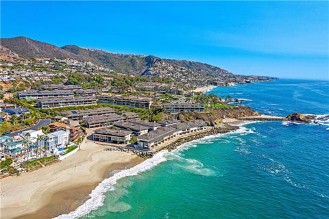 Photo of 22 Blue Lagoon, Laguna Beach, CA 92651 (MLS # LG25237904)