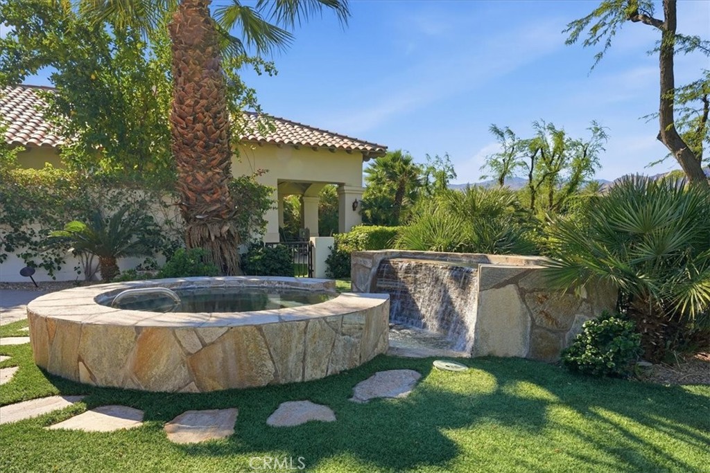 Rancho La Quinta CC (31352) - Residential