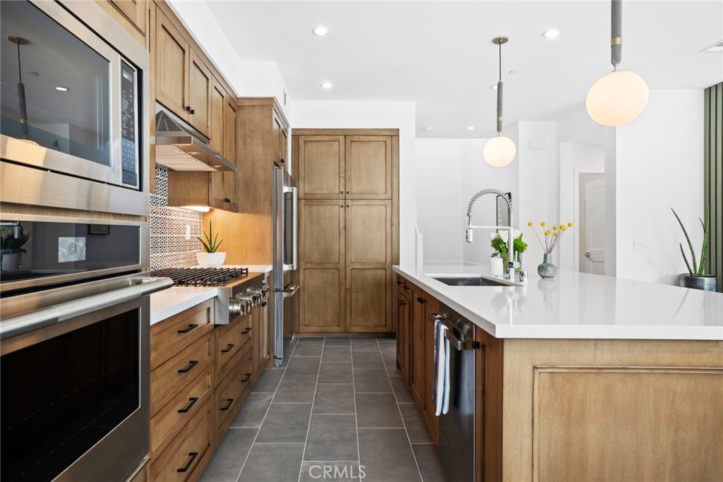 Santa Ana Heights Residential (SAHR) - Residential Lease