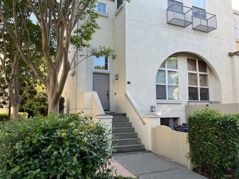 Photo of 164 Montelena Court, Mountain View, CA 94040 (MLS # ML82035720)