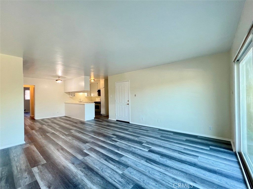 Photo of 406 W Regent St #13, Inglewood, CA 90301 (MLS # AR25280390)