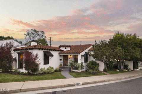 Photo of 1274 Eagle Vista Drive, Eagle Rock, CA 90041 (MLS # P1-26642)