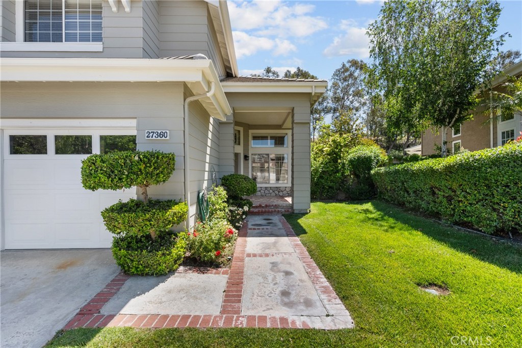 27360 Chesterfield Drive