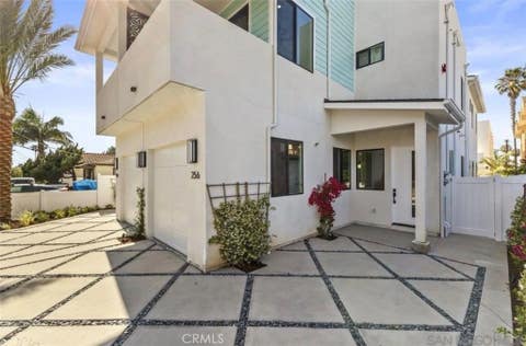 Photo of 178 Dahlia Ave, Imperial Beach, CA 91392 (MLS # OC26149351)