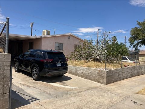 Photo of 820 Lillian Drive, Barstow, CA 92311 (MLS # HD25190512)