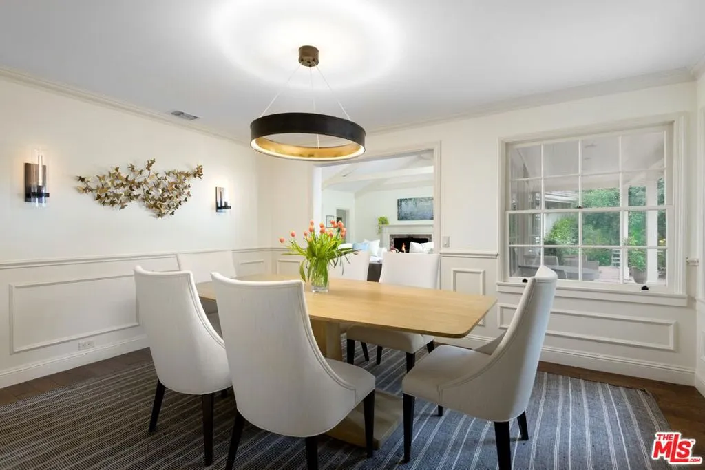 Santa Barbara, California 93108, United States, 5 Bedrooms Bedrooms, ,5 BathroomsBathrooms,Residential,Active,164884