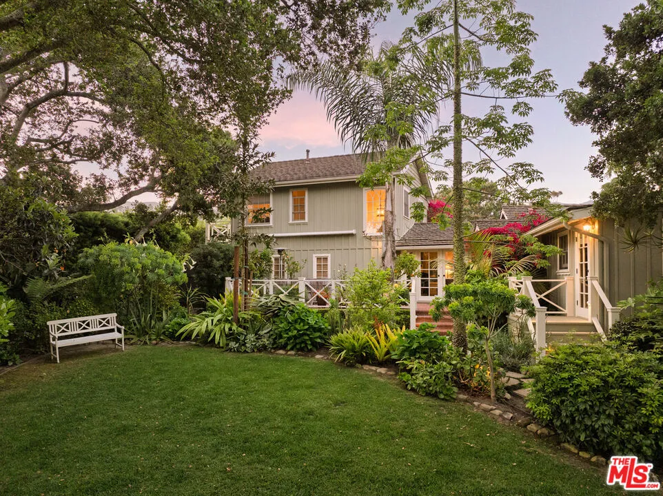 Santa Barbara, California 93108, United States, 5 Bedrooms Bedrooms, ,5 BathroomsBathrooms,Residential,Active,164884