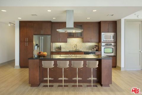 Photo of 10700 Wilshire Boulevard #404, Los Angeles, CA 90024 (MLS # 26742503)