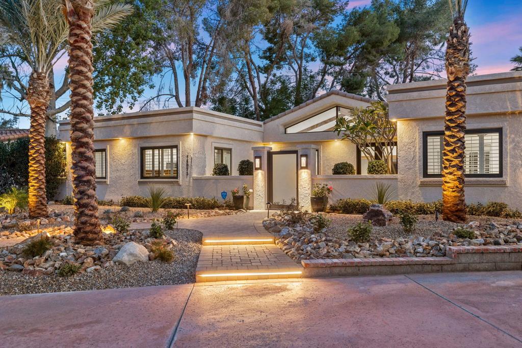 74075 Covered Wagon Trail