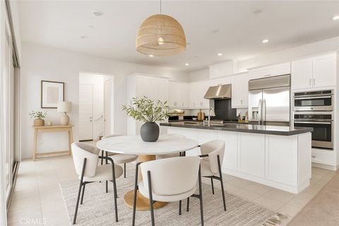 179 Terrapin Irvine CA 92618