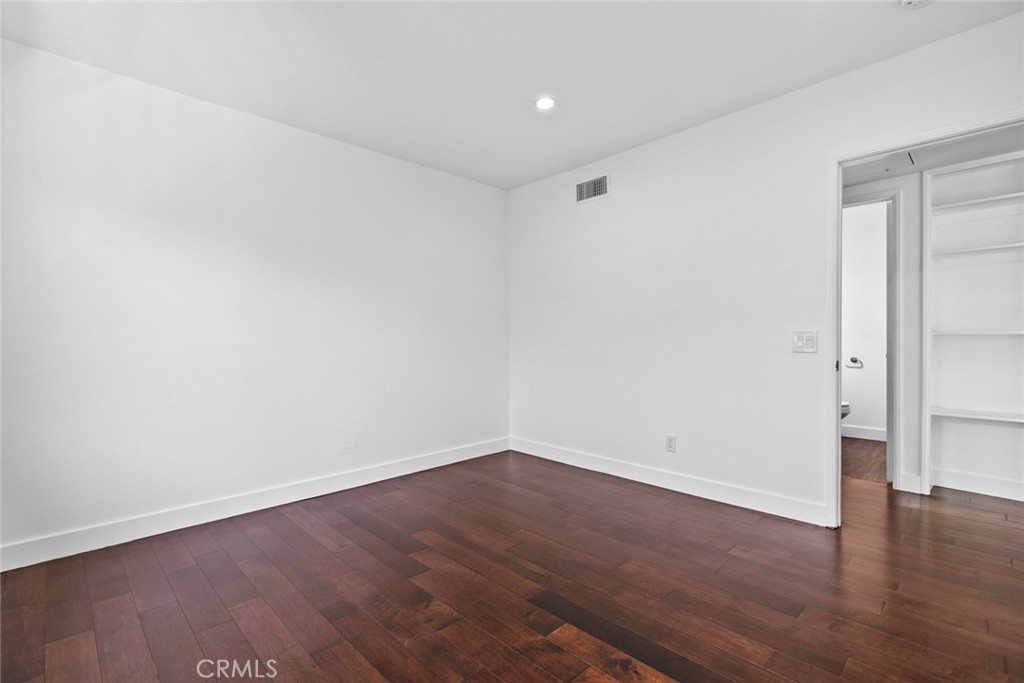 4859 Coldwater Canyon 12