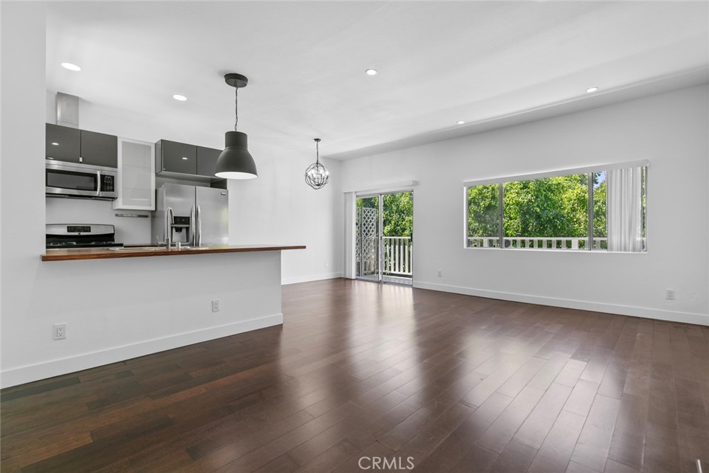 4859 Coldwater Canyon 12