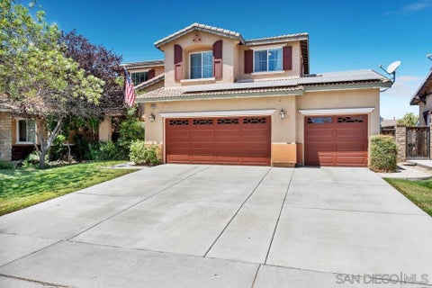 Photo of 53029 Sweet Juliet LN, Lake Elsinore, CA 92532 (MLS # 260017446SD)