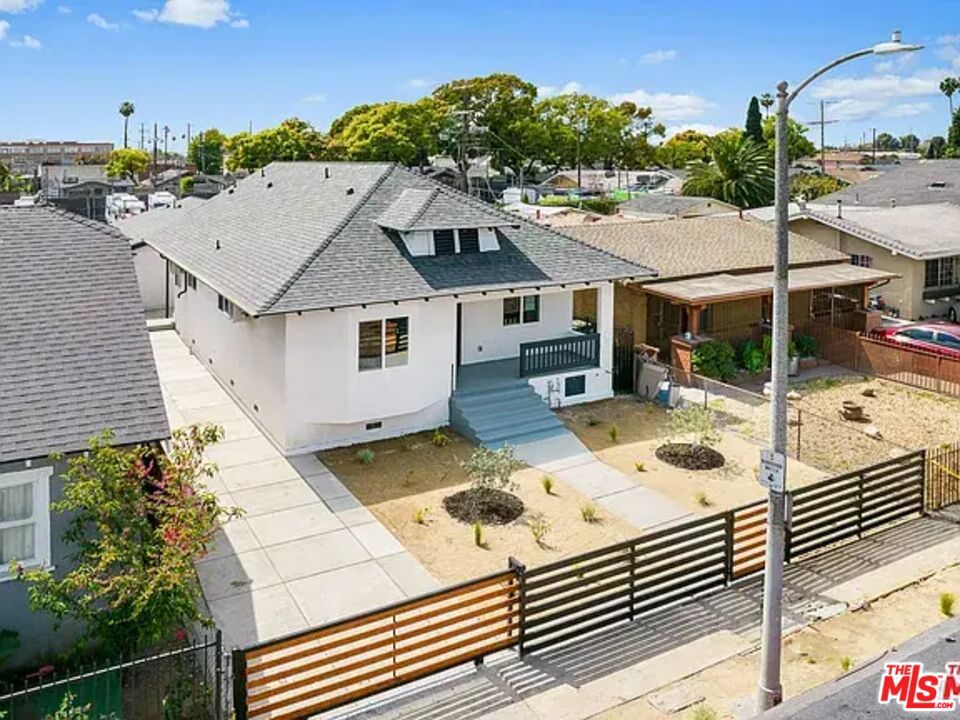 438 E 56th Street