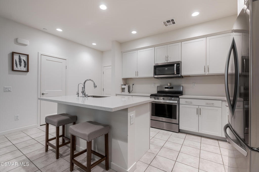 Properties 4 310 Farmhouse Drive 4