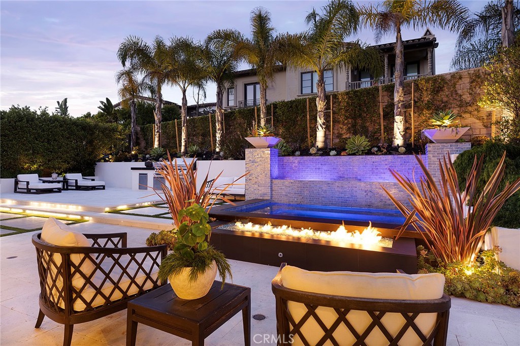 Sea Summit - Residential