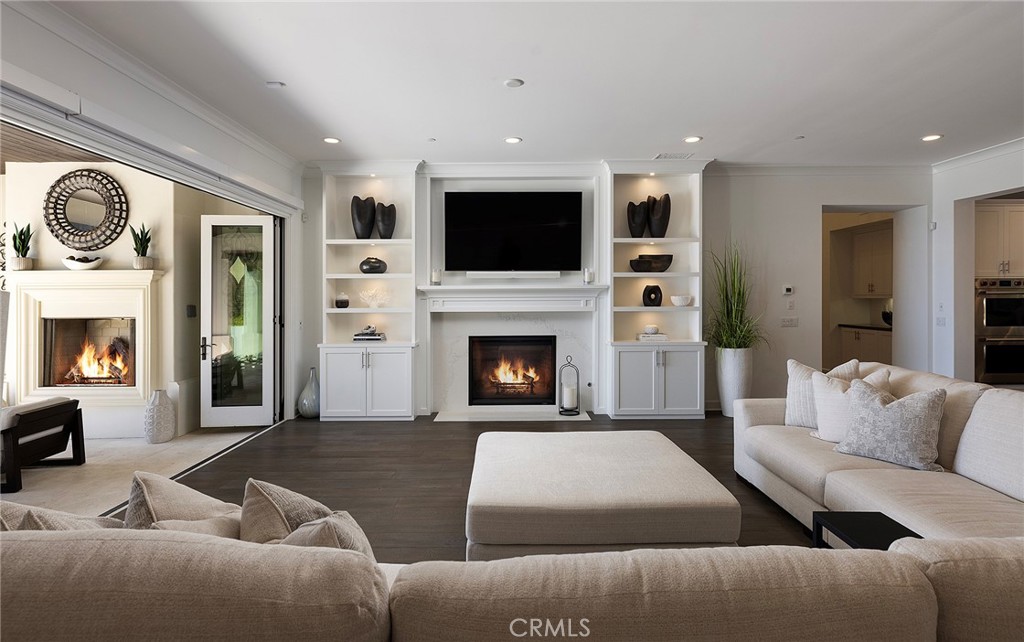 Sea Summit - Residential