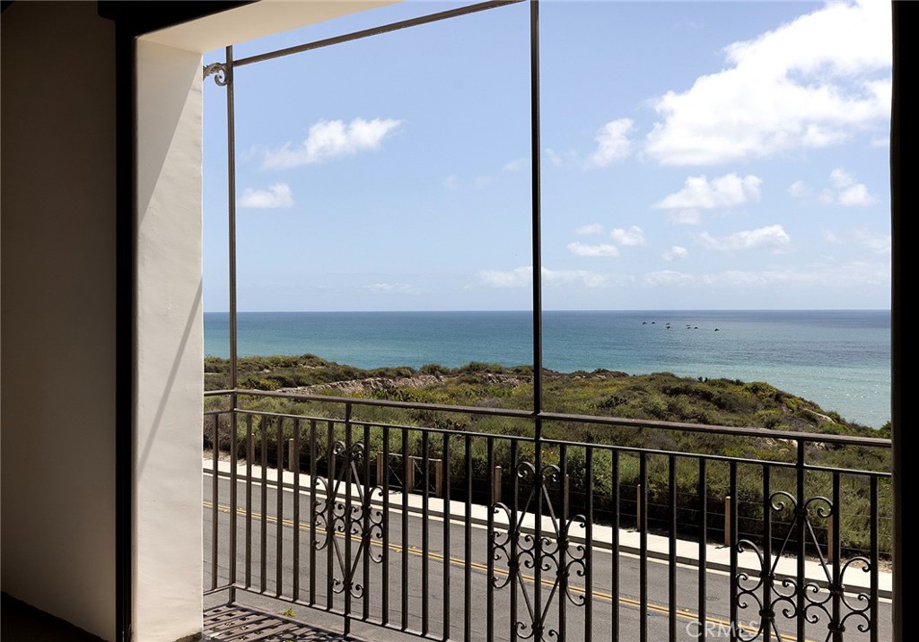 Sea Summit - Residential