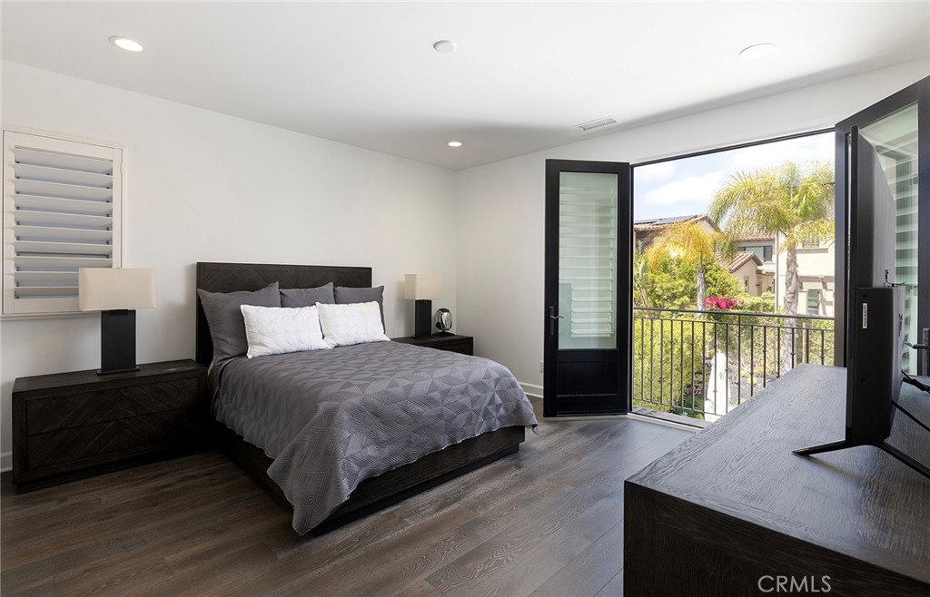 Sea Summit - Residential