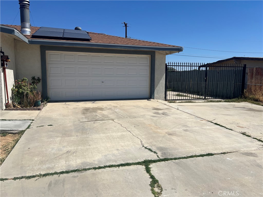 8413 Greenwood