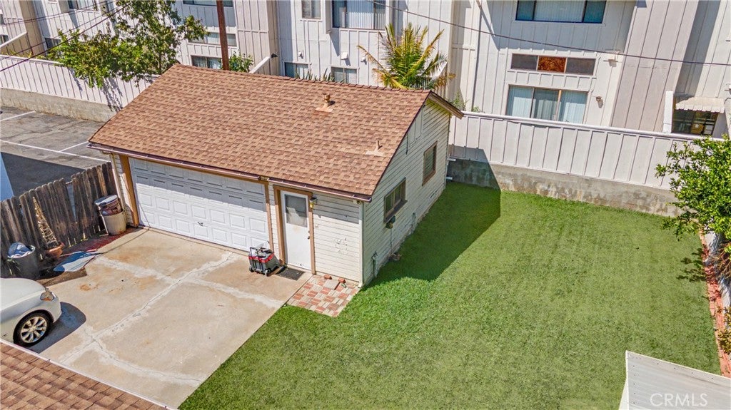 2521 S 6th