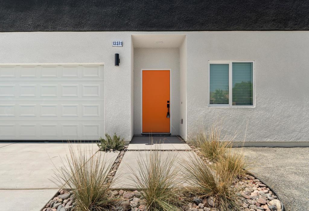 13 213 El Rio Lane