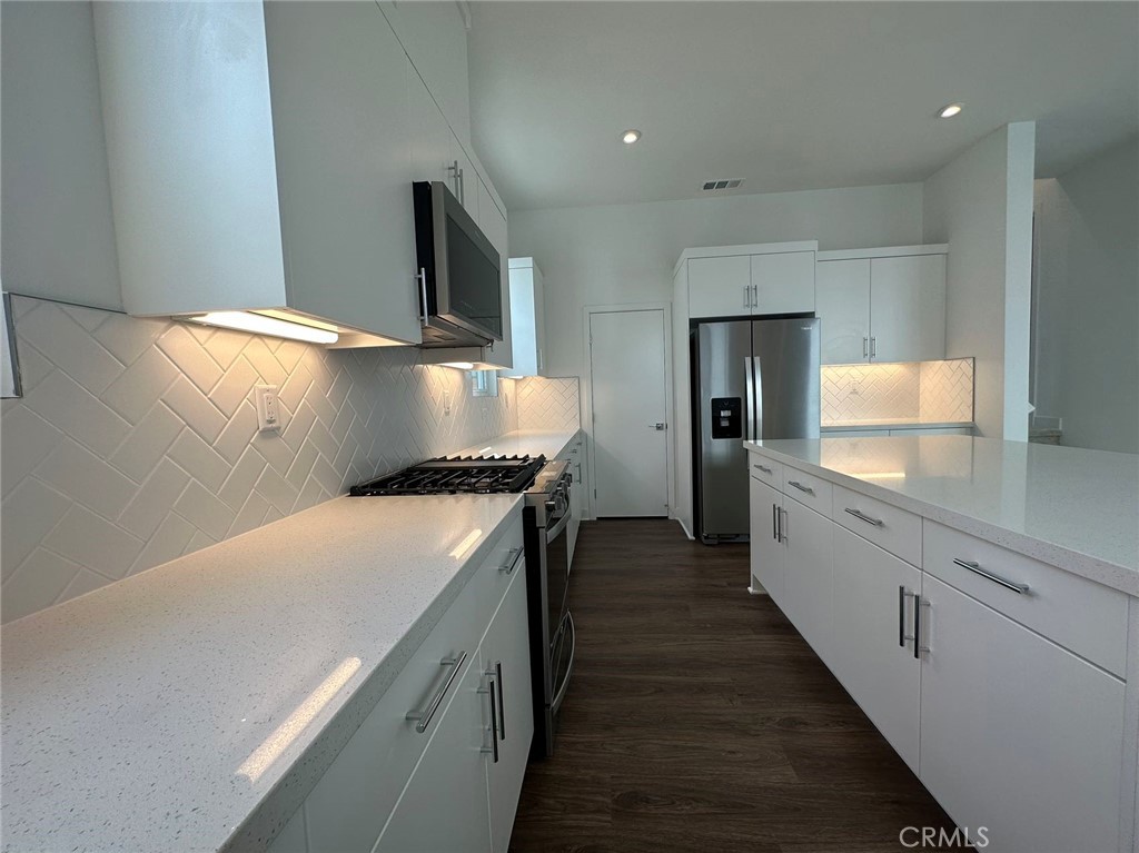 Anaheim Hills Estates (ANHI) - Residential Lease
