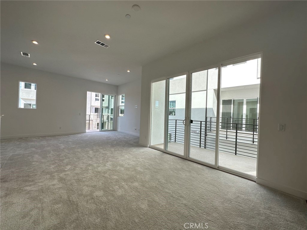 Anaheim Hills Estates (ANHI) - Residential Lease