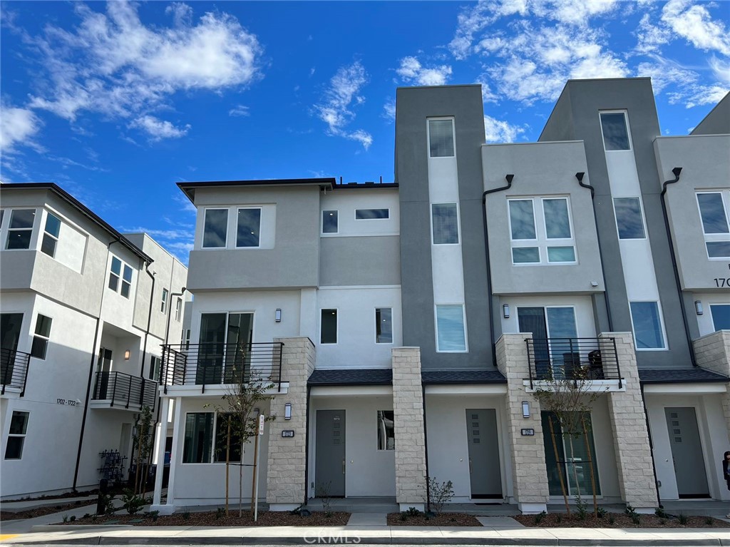 Anaheim Hills Estates (ANHI) - Residential Lease