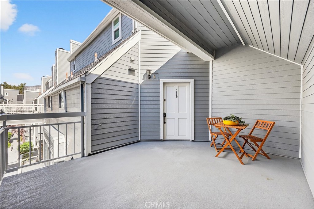 1097 Blanche Street 311