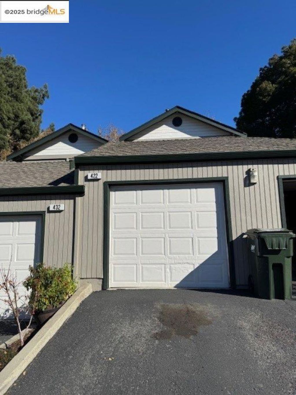 Photo of 422 Lancaster Ln Ln, Bay Point, CA 94565 (MLS # 41116485)