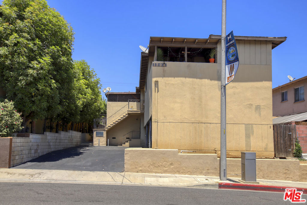 1504 W Beverly Boulevard