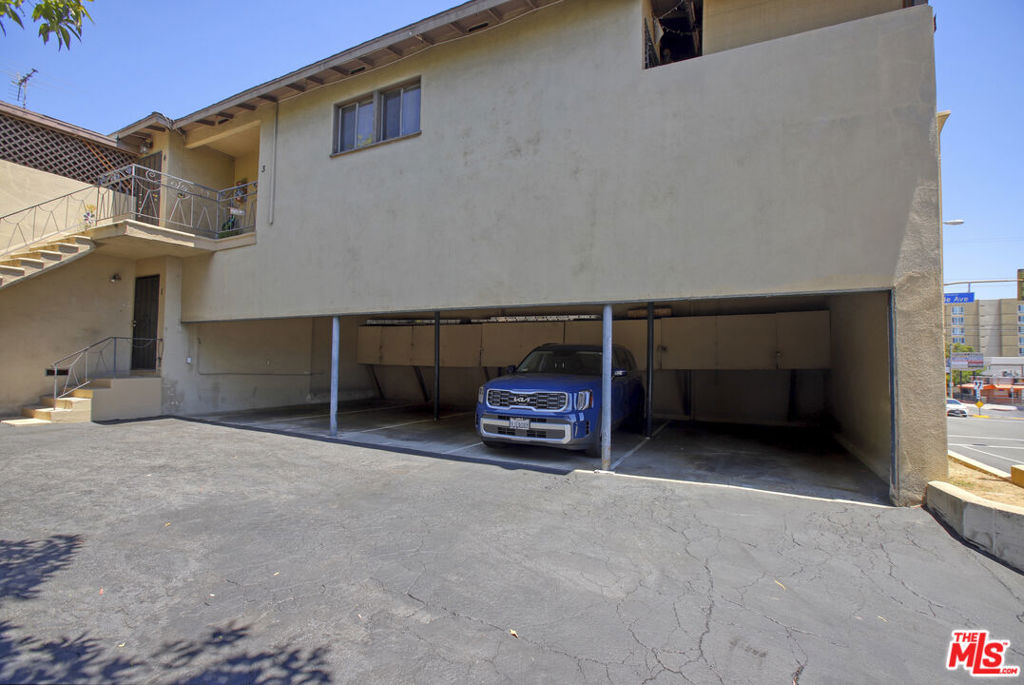 1504 W Beverly Boulevard